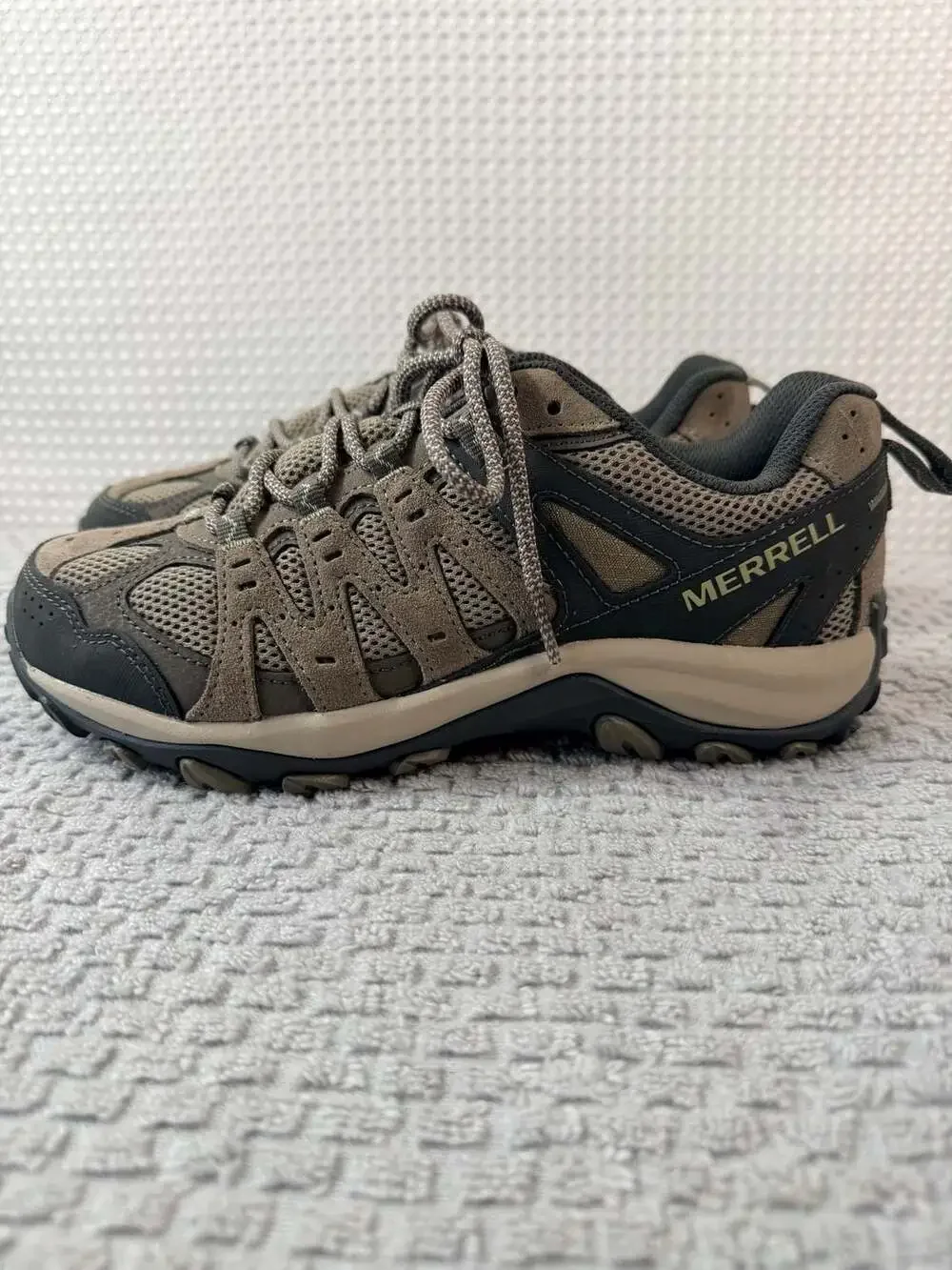 Merrell accentor low